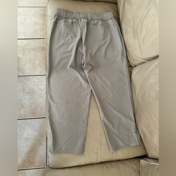 Eddie Bauer Women's Rapids Capri in CINDER. MSRP $64 - Picture 10 of 17